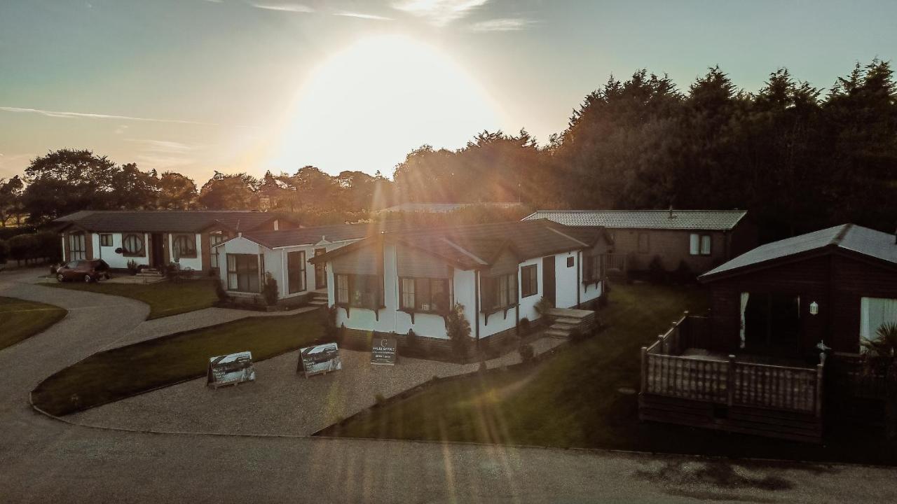 Little Eden Country Park, Bridlington With Private Hot Tubs Villa Luaran gambar