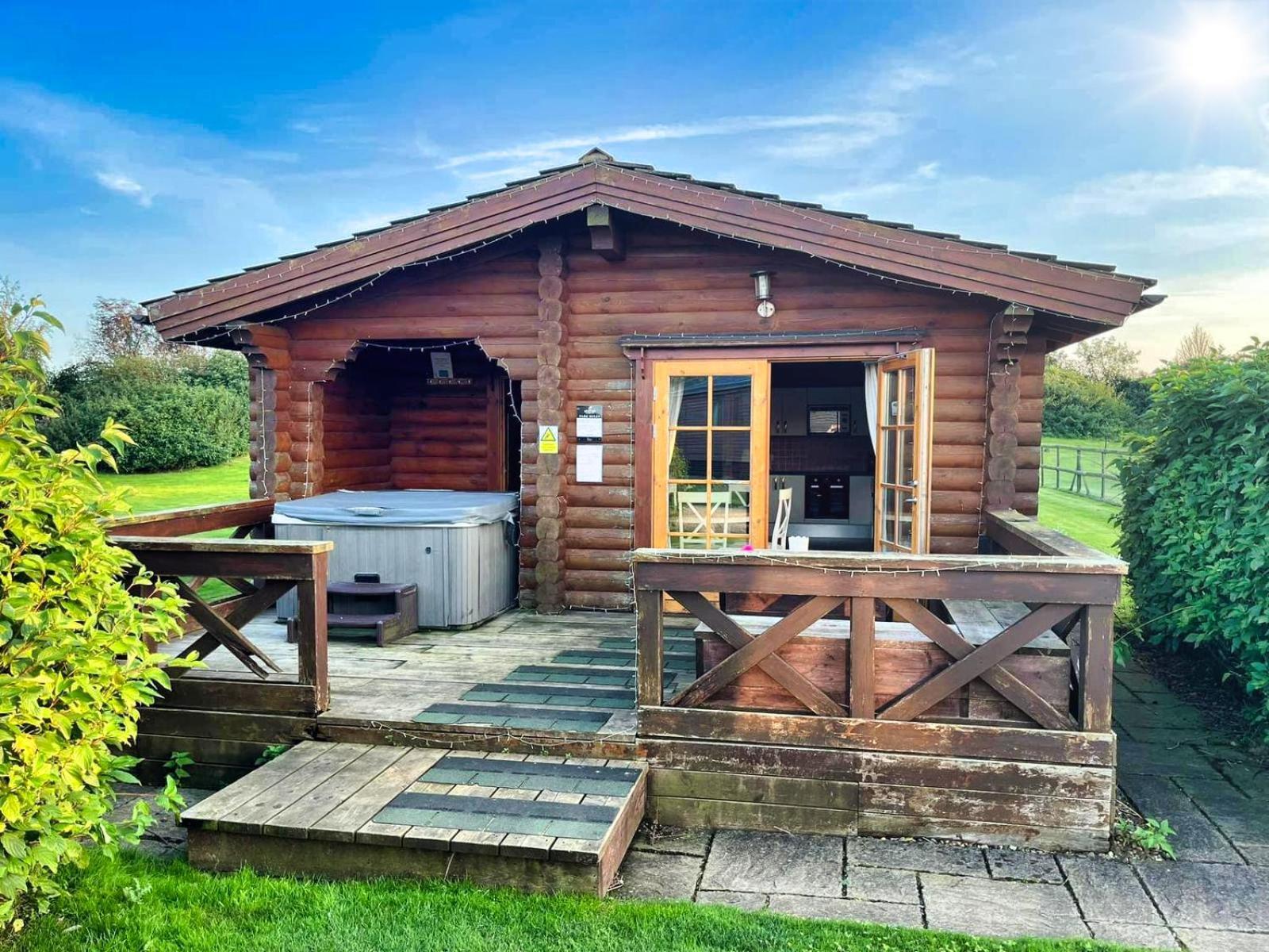 Little Eden Country Park, Bridlington With Private Hot Tubs Villa Luaran gambar