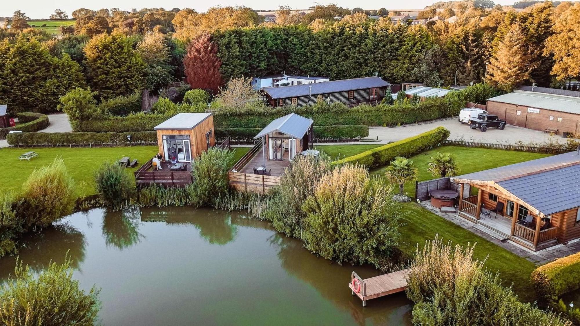 Little Eden Country Park, Bridlington With Private Hot Tubs Villa Bilik gambar